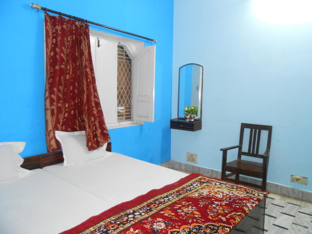 Elvis Guest House Варанаси Стая снимка